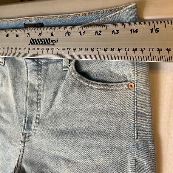 Express Women Skinny Jeans size 8/R Light Blue Mid Rise Stretch Frayed - Picture 2 of 13